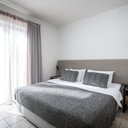 More Meni Residence & Suites 코스 타운 외부 사진