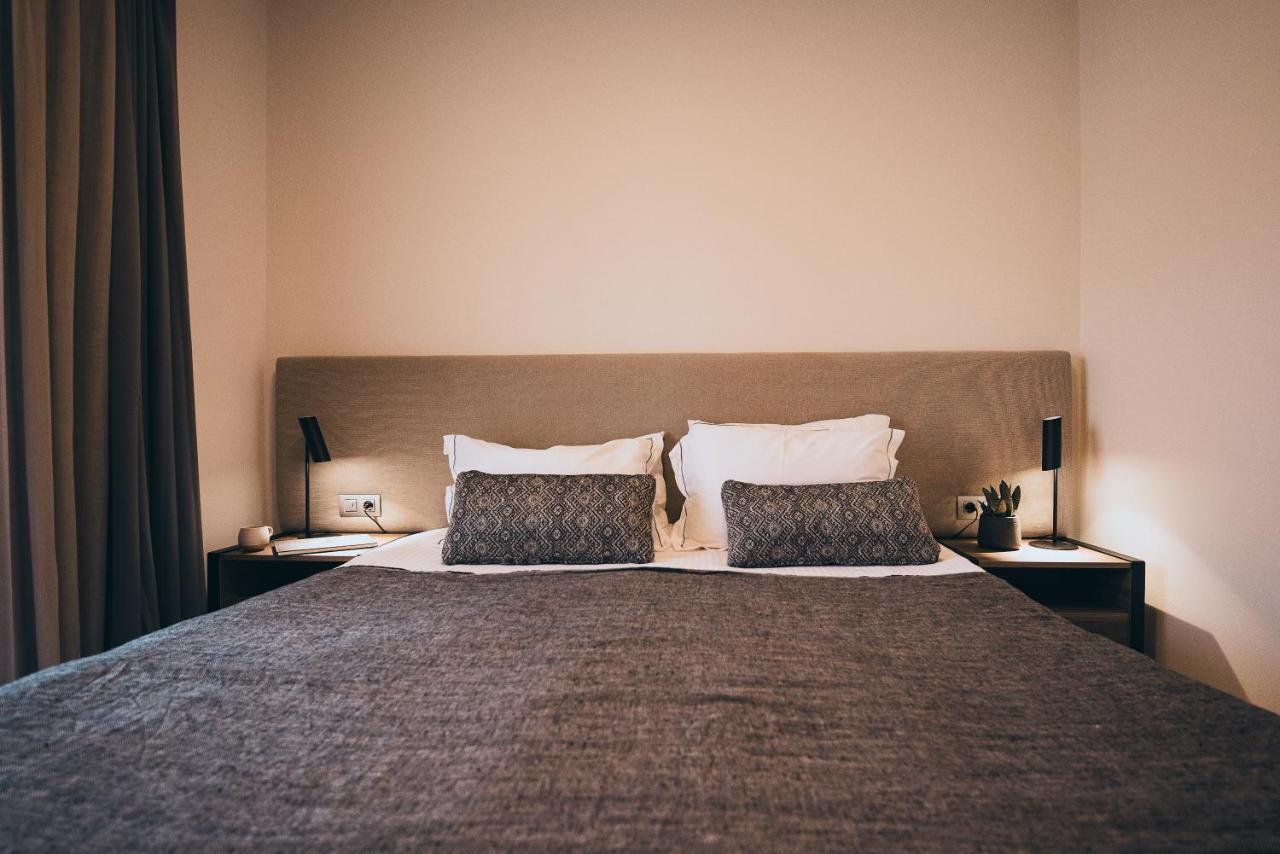 More Meni Residence & Suites 코스 타운 외부 사진